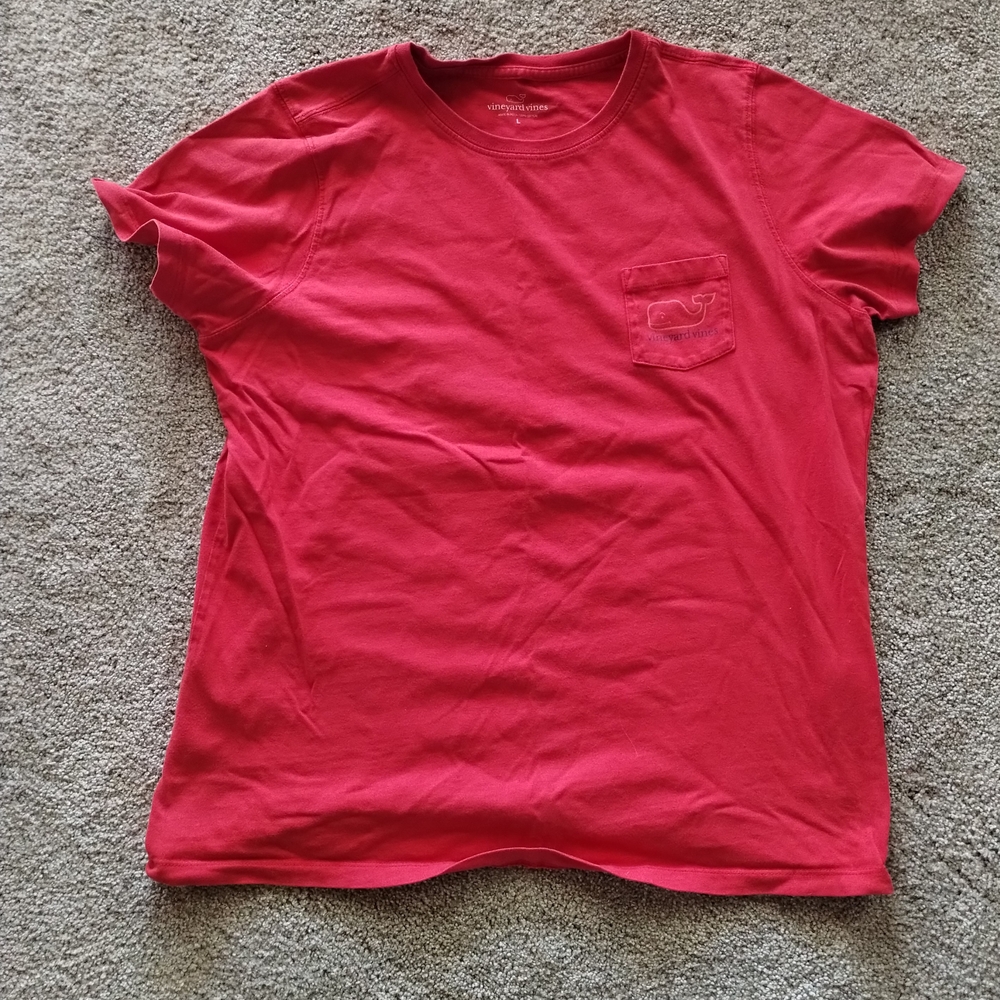 Vineyard Vines Red Short Sleeve Tee.... Ladies.... Large